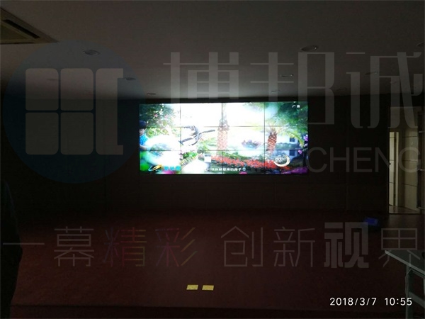 南通中國銀行工農支行液晶拼接顯示屏順利完工